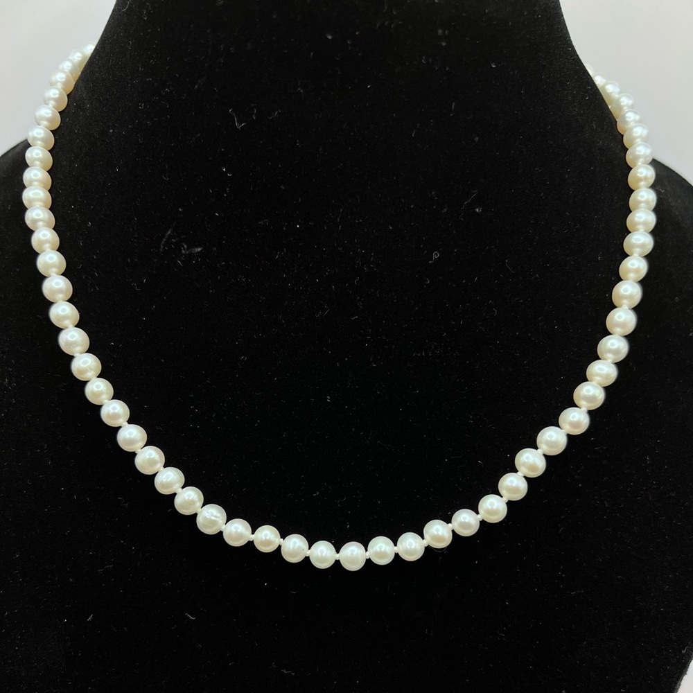 Vintage JCM Jacmel Mauritius Freshwater Pearl Necklace 18” 925 Clasp